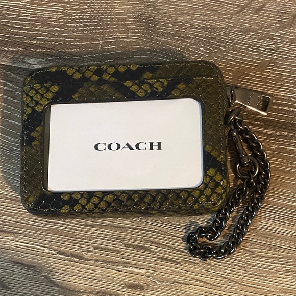 Coach NWT Zip Card Wallet Holder Olive and Black Snake Print Gunmetal Hardware - Picture 2 of 6